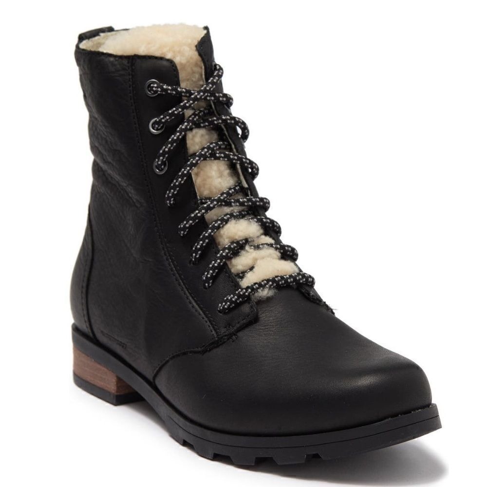 SOREL Emelie Genuine Shearling Lamb Fur Short Lace-Up Boot, Black, Size 8, NWT